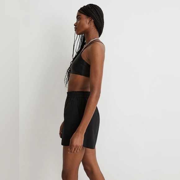 Madewell Bailey Pull-On Shorts on True Black - Picture 2 of 12